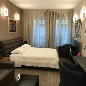 rezervați aici